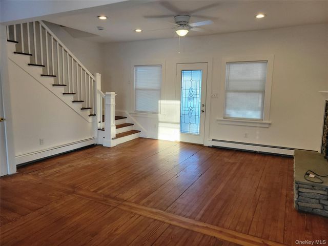 40 Belford Avenue, Bay Shore, NY 11706