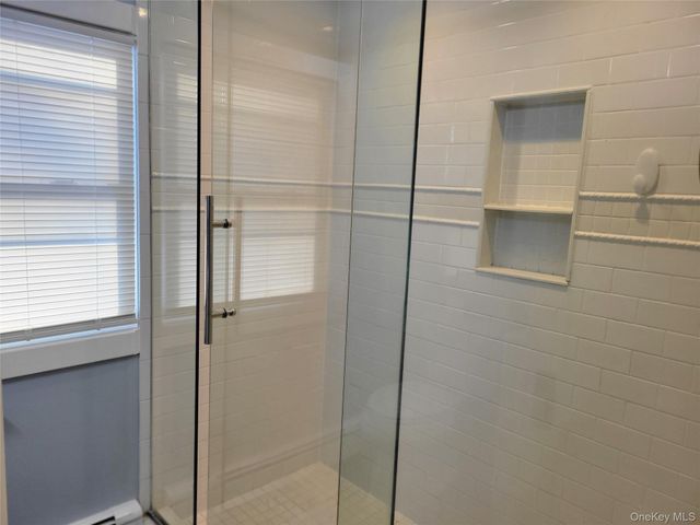 40 Belford Avenue, Bay Shore, NY 11706