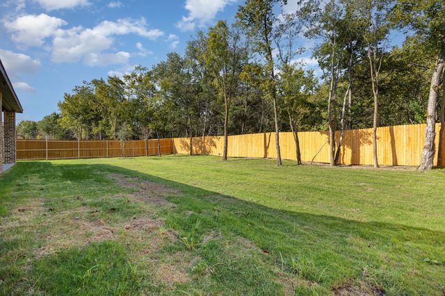 605 Candace Drive, Desoto, TX 75115