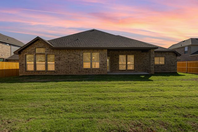 605 Candace Drive, Desoto, TX 75115