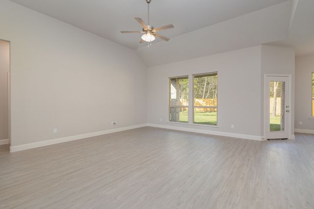 605 Candace Drive, Desoto, TX 75115