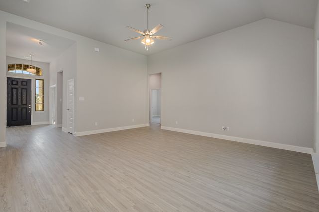 605 Candace Drive, Desoto, TX 75115