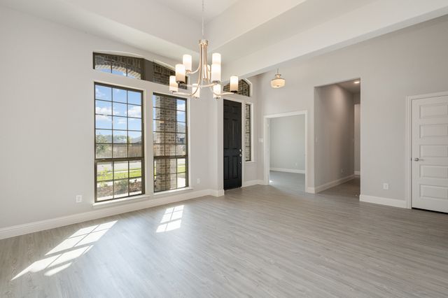 605 Candace Drive, Desoto, TX 75115