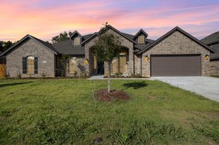 605 Candace Drive, Desoto, TX 75115