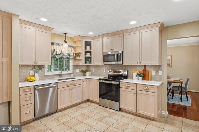 205 FOXRIDGE CT, Glen Burnie, MD 21061