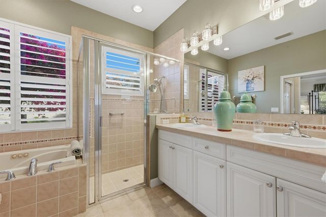 133 MEDICI TERRACE, North Venice, FL 34275