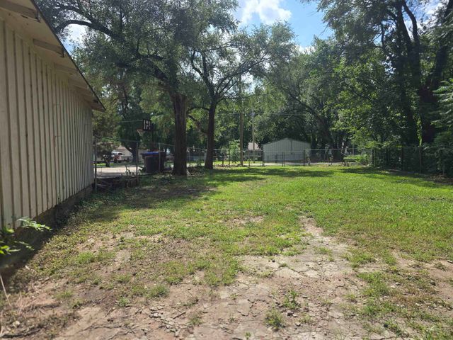 5540 N Porter, Wichita, KS 67204