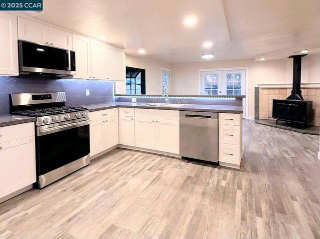 1716 Estudillo St, Martinez, CA 94553