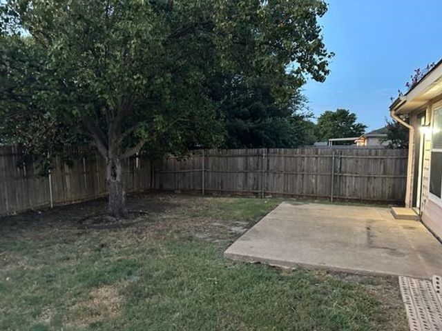 9328 Goldenview Drive, Fort Worth, TX 76244