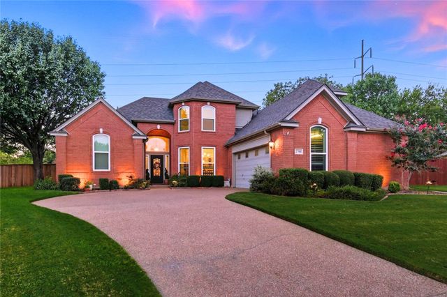 2700 Mimosa Court, Bedford, TX 76021