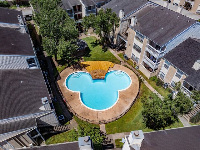 2750 Holly Hall Street 115, Houston, TX 77054