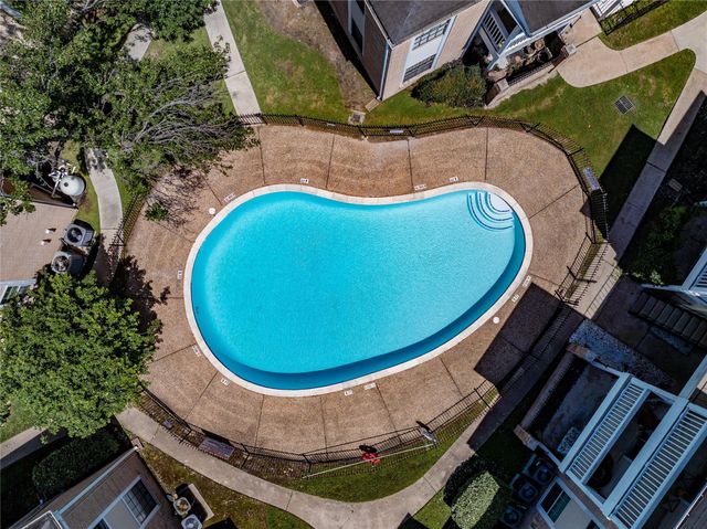 2750 Holly Hall Street 115, Houston, TX 77054