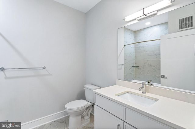 635 SLATERS LN #309, Alexandria, VA 22314