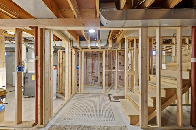 1729 N BLOSSOM DRIVE, Appleton, WI 54914