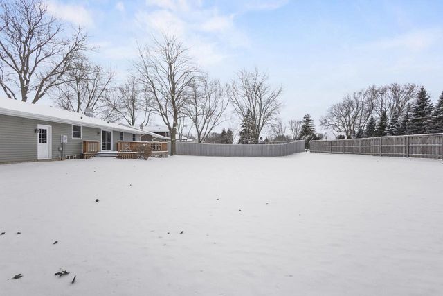 1729 N BLOSSOM DRIVE, Appleton, WI 54914