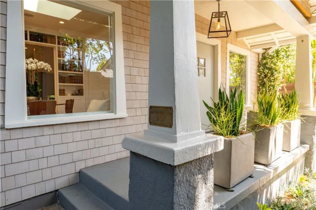 8863 Cynthia, West Hollywood, CA 90069