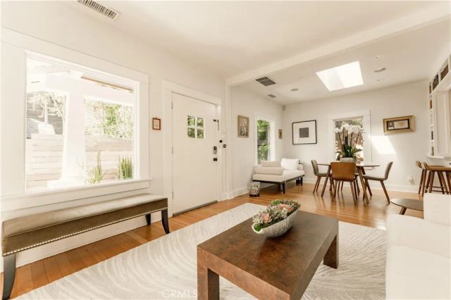 8863 Cynthia, West Hollywood, CA 90069