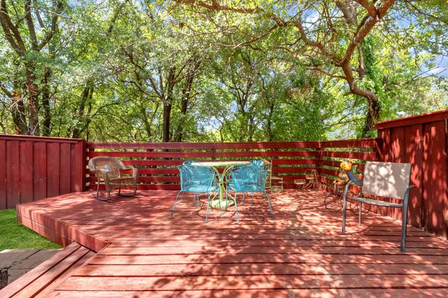 18 Red Bluff Court, Mansfield, TX 76063