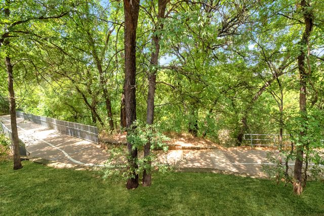 18 Red Bluff Court, Mansfield, TX 76063