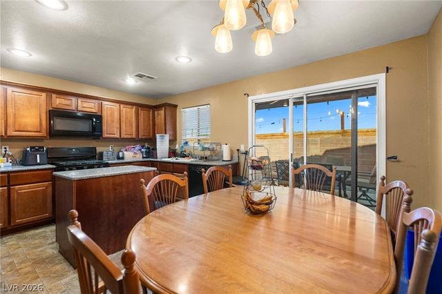 2012 Houdini Street, Henderson, NV 89002