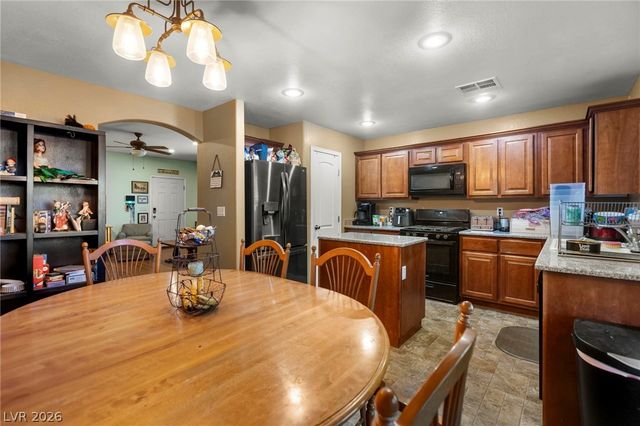 2012 Houdini Street, Henderson, NV 89002