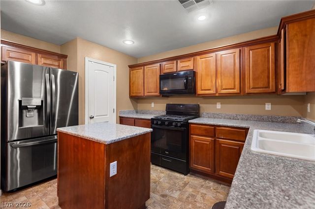 2012 Houdini Street, Henderson, NV 89002