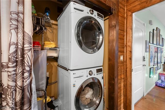 2012 Houdini Street, Henderson, NV 89002