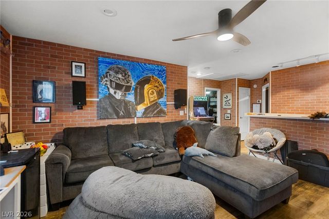 2012 Houdini Street, Henderson, NV 89002