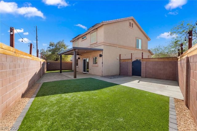 2012 Houdini Street, Henderson, NV 89002