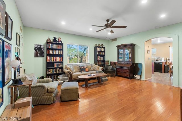 2012 Houdini Street, Henderson, NV 89002