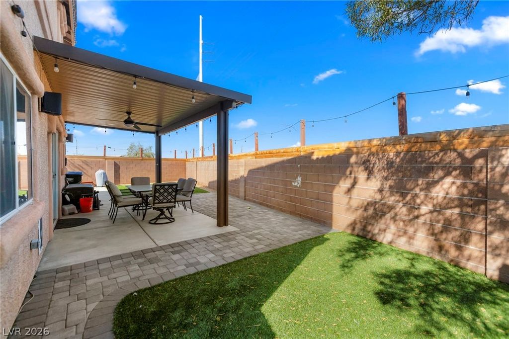 2012 Houdini Street, Henderson, NV 89002