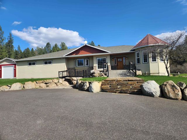 8615 E Lindgren Rd, Spokane, WA 99217