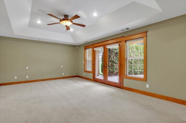 8615 E Lindgren Rd, Spokane, WA 99217