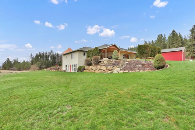 8615 E Lindgren Rd, Spokane, WA 99217