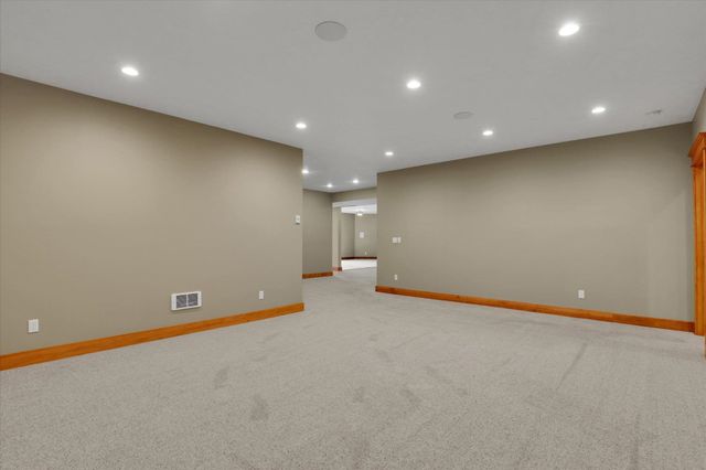 8615 E Lindgren Rd, Spokane, WA 99217