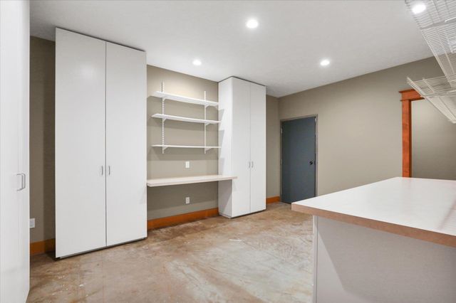 8615 E Lindgren Rd, Spokane, WA 99217