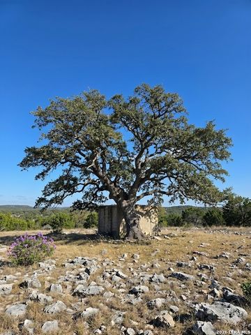 1518 Sd 54500, Rocksprings, TX 78880