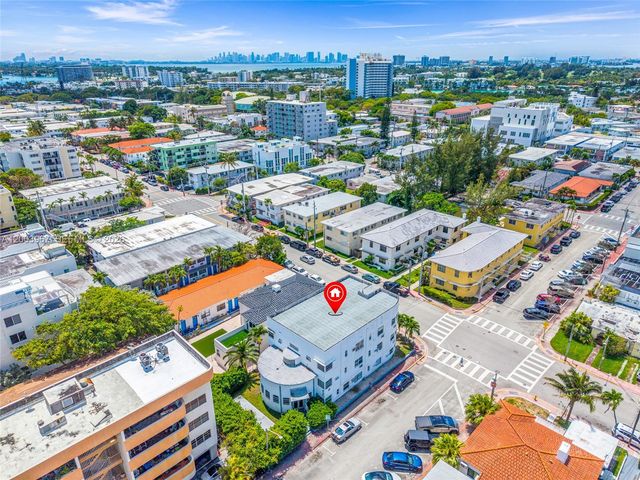 420 78th St, Miami Beach, FL 33141