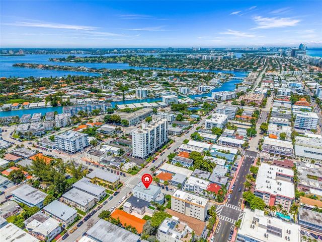 420 78th St, Miami Beach, FL 33141