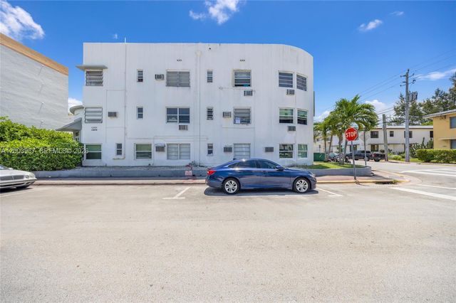 420 78th St, Miami Beach, FL 33141