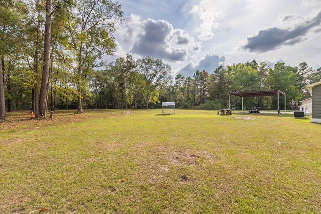 2504 Davisville Road, Lufkin, TX 75901