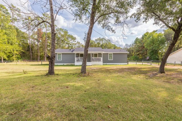 2504 Davisville Road, Lufkin, TX 75901