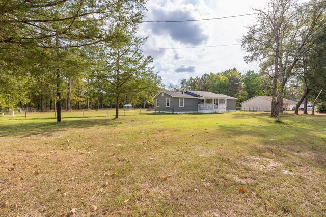 2504 Davisville Road, Lufkin, TX 75901