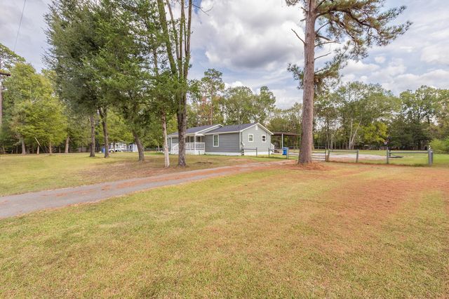 2504 Davisville Road, Lufkin, TX 75901