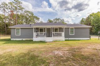 2504 Davisville Road, Lufkin, TX 75901