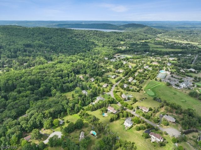 10 Sunnyfield Dr, Readington Twp., NJ 08889