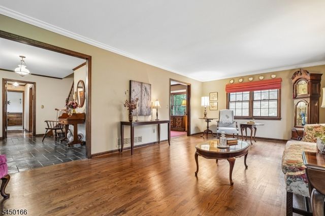 10 Sunnyfield Dr, Readington Twp., NJ 08889