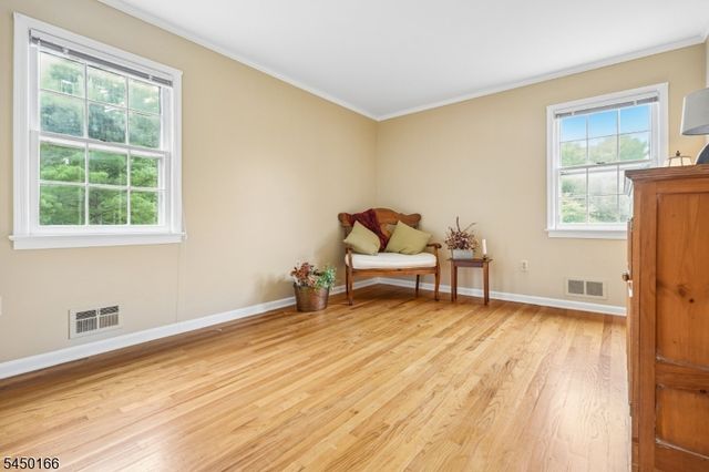 10 Sunnyfield Dr, Readington Twp., NJ 08889