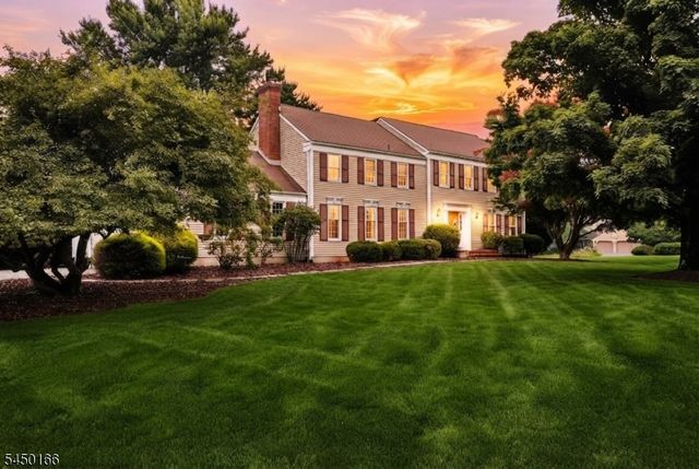 10 Sunnyfield Dr, Readington Twp., NJ 08889