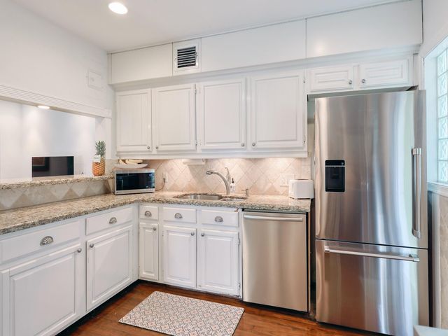 Address unavailable.